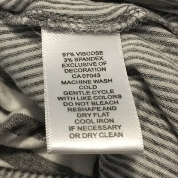 Cable & Gauge Grey and White Long Striped Eclectic A-line Tank Top - Picture 8 of 13